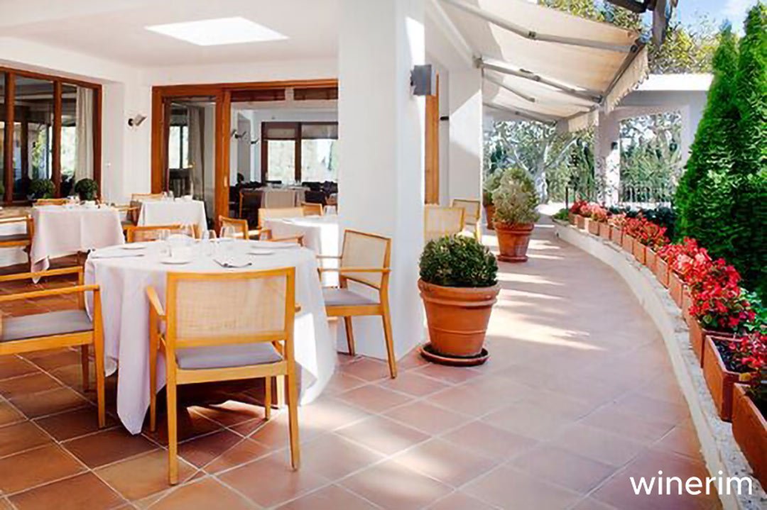 los-mejores-restaurantes-de-cataluna-para-disfrutar-del-vino-04